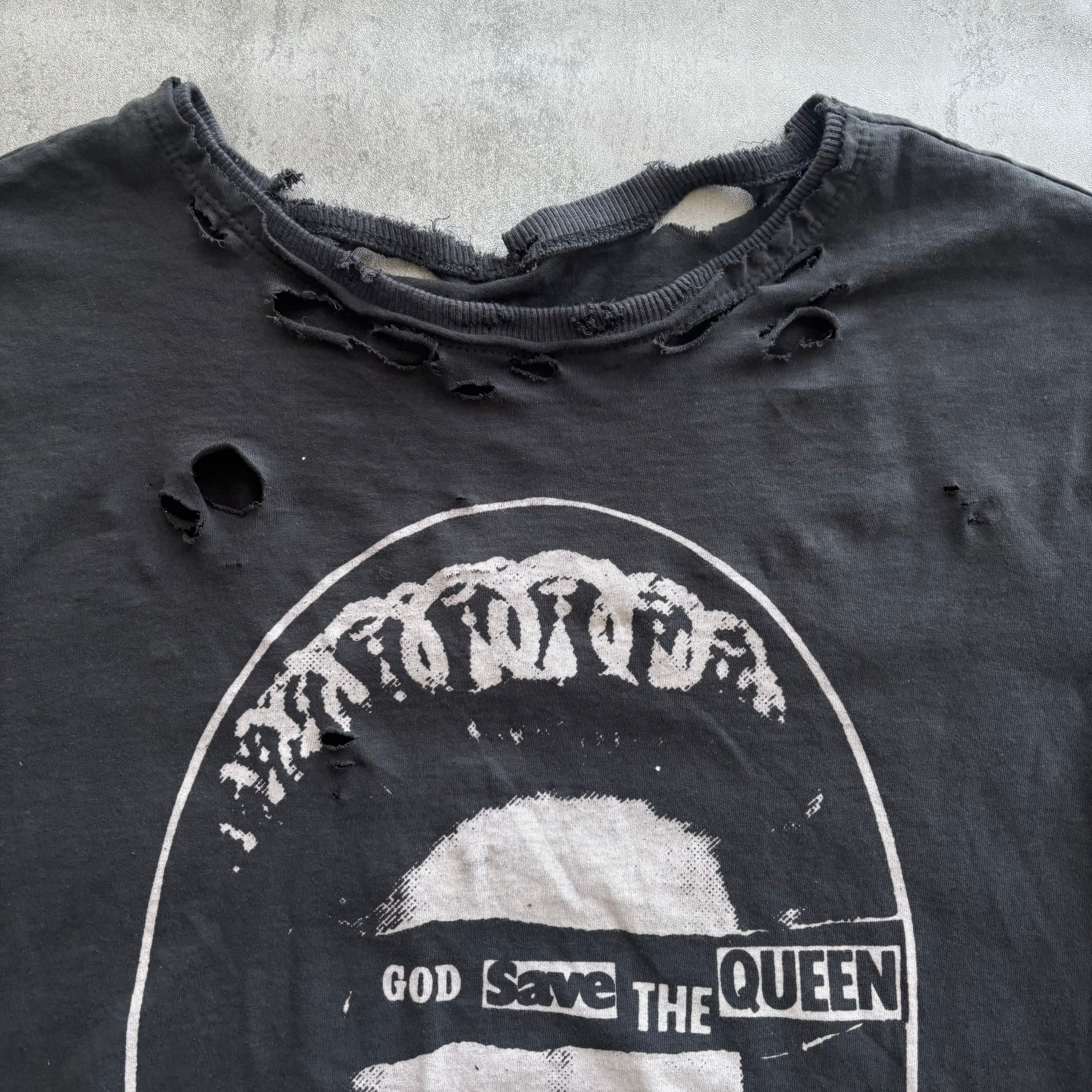 DISTRESSED SEX PISTOLS T-SHIRT