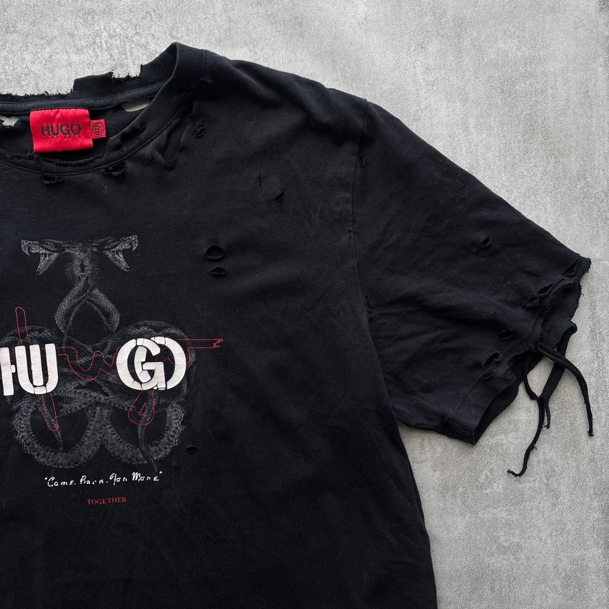 HUGO BOSS DISTRESSED T-SHIRT