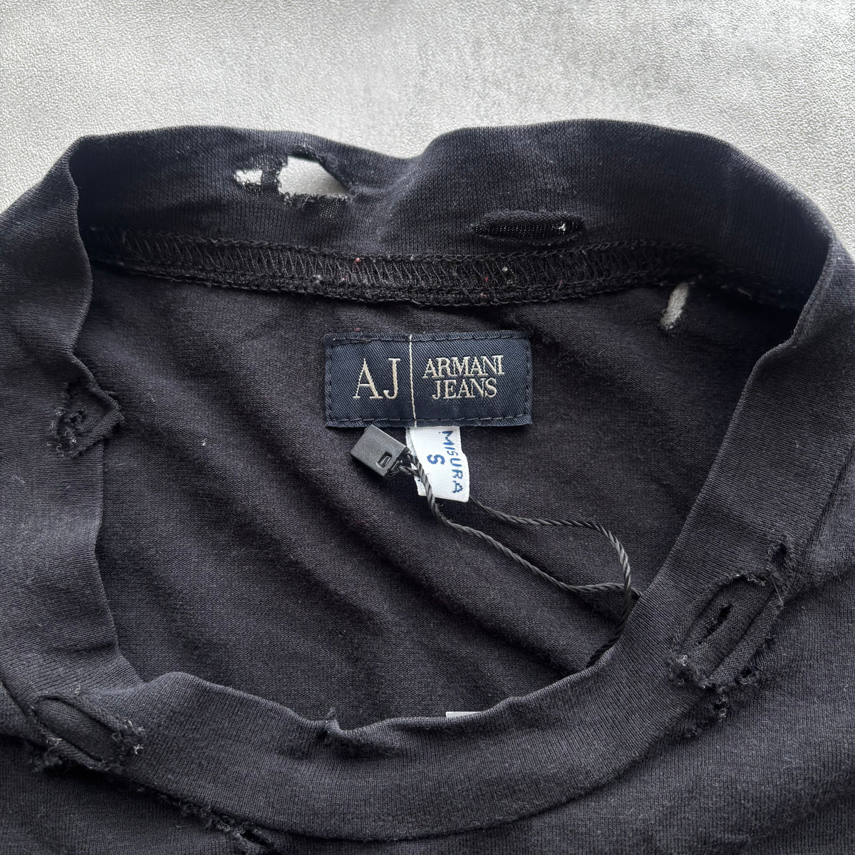 ARMANI DISTRESSED T-SHIRT