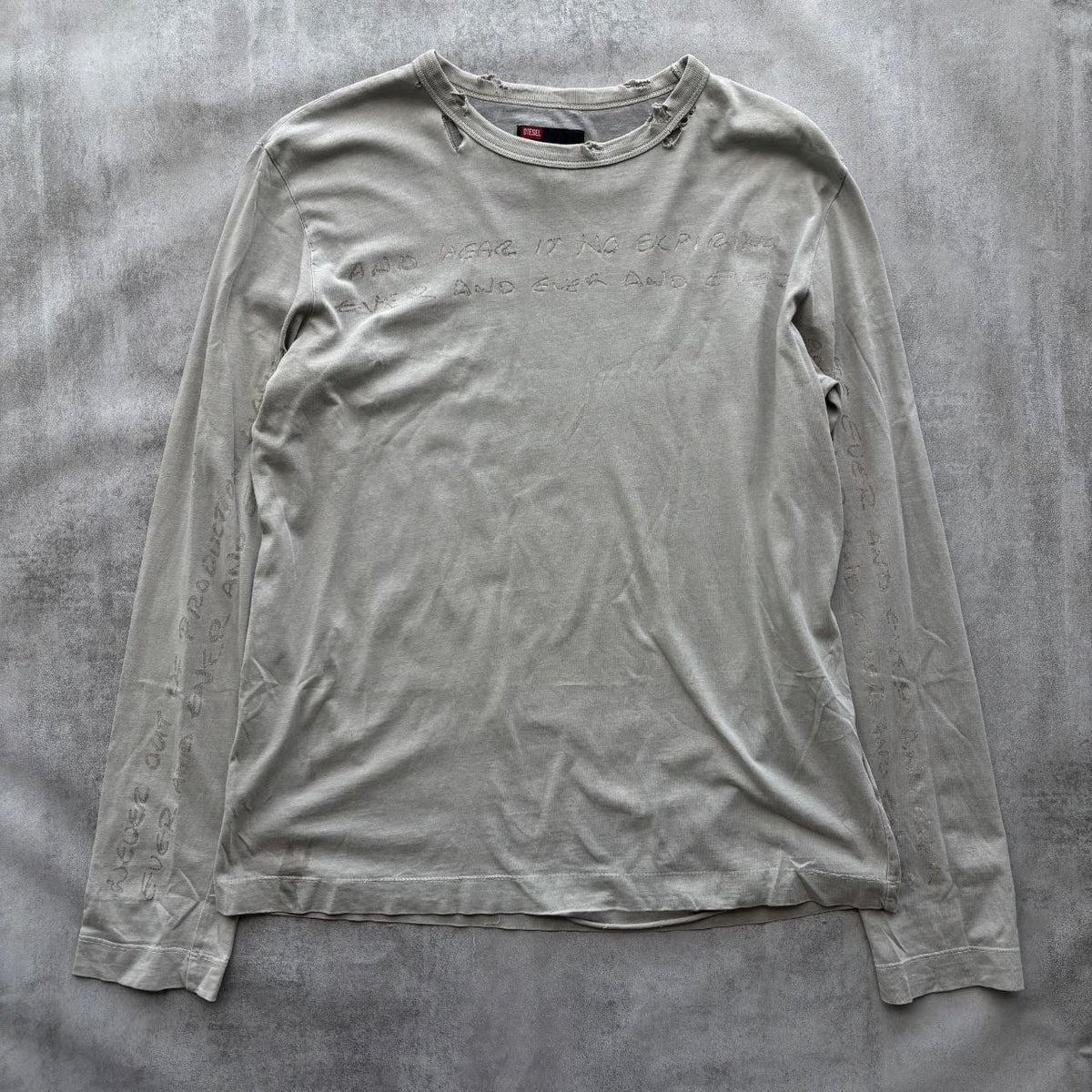 DIESEL DISTRESSED LONG SLEEVE