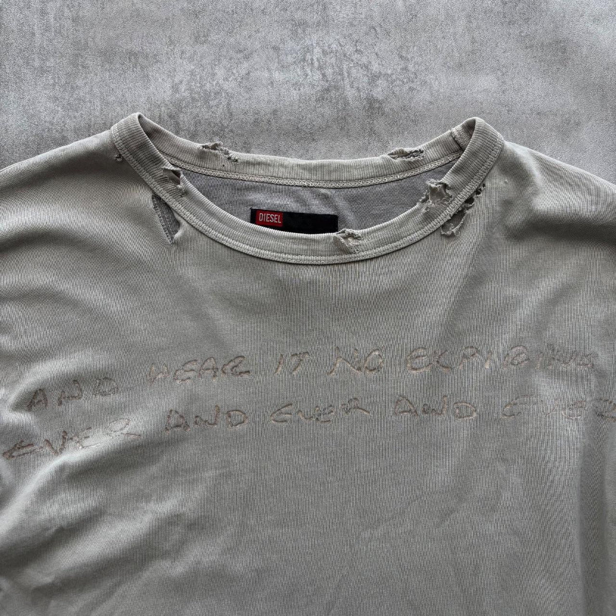 DIESEL DISTRESSED LONG SLEEVE