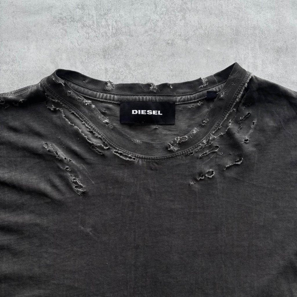 DISTRESSED DIESEL T-SHIRT